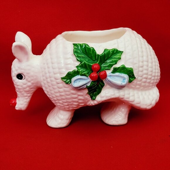 Vintage Armadillo White Porcelain Christmas Holly Planter - Picture 1 of 10